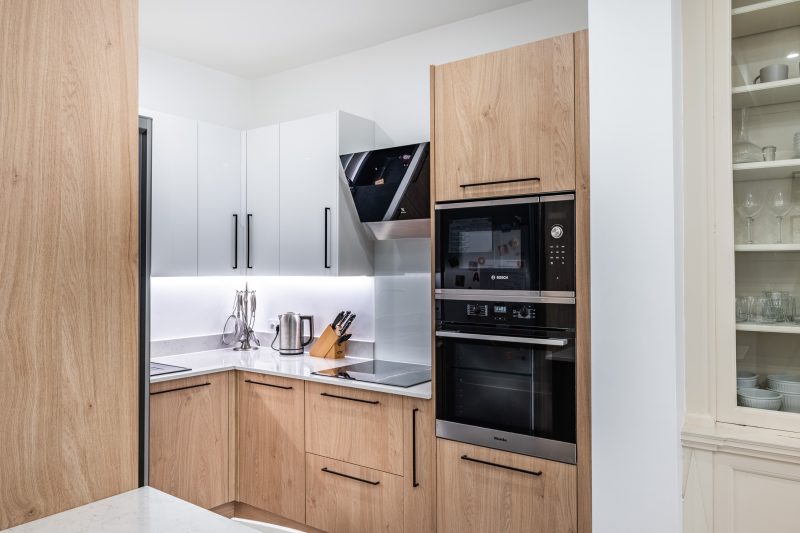 42 Av. Paul Doumer, 75016 Paris, France-019