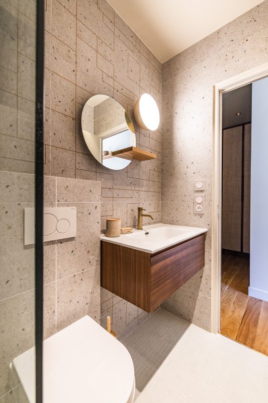 6 Pl. Gustave Toudouze, 75009 Paris, France-020