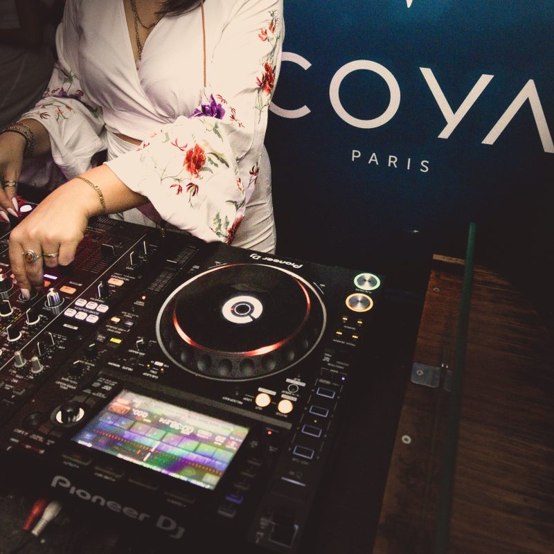 Coya-White Night-042
